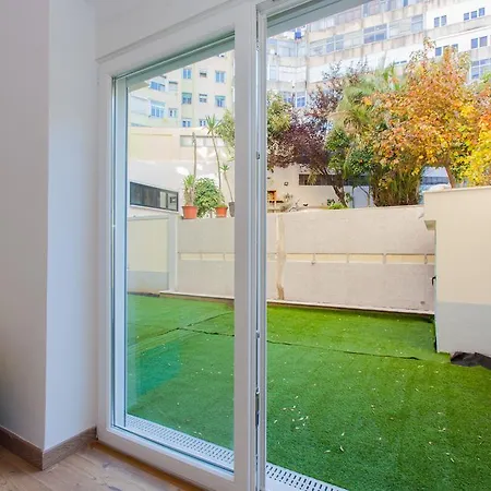 Alvalade Terrace And Pool * Lisbon