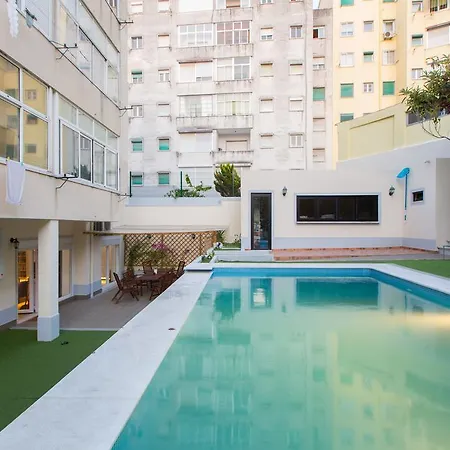 Alvalade Terrace And Pool Apartment *